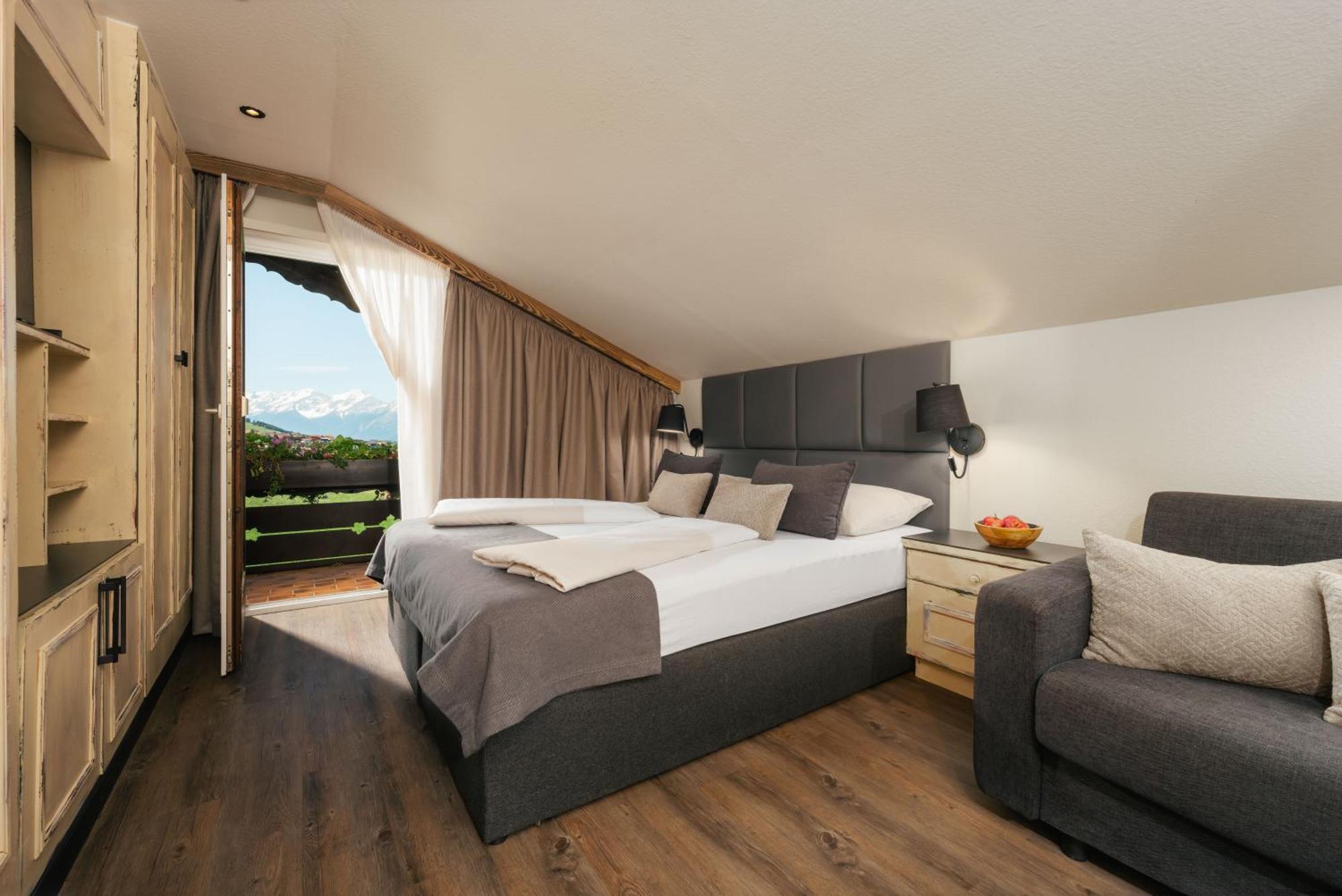 Mondi Hotel Аксамс Экстерьер фото